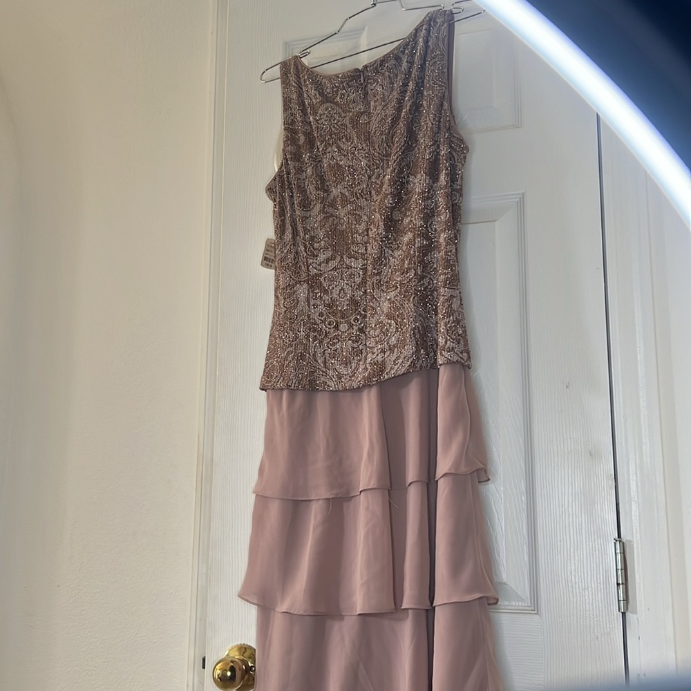 Patra Gown - Picture 5 of 7